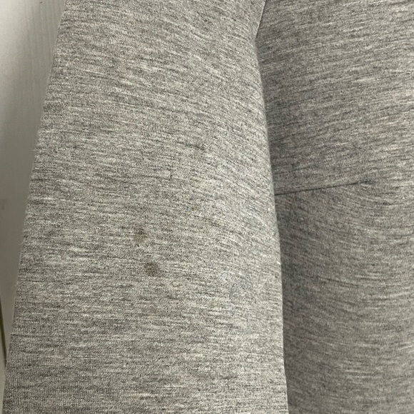 Club Monaco Gray and Cream Sweater - Picture 4 of 10